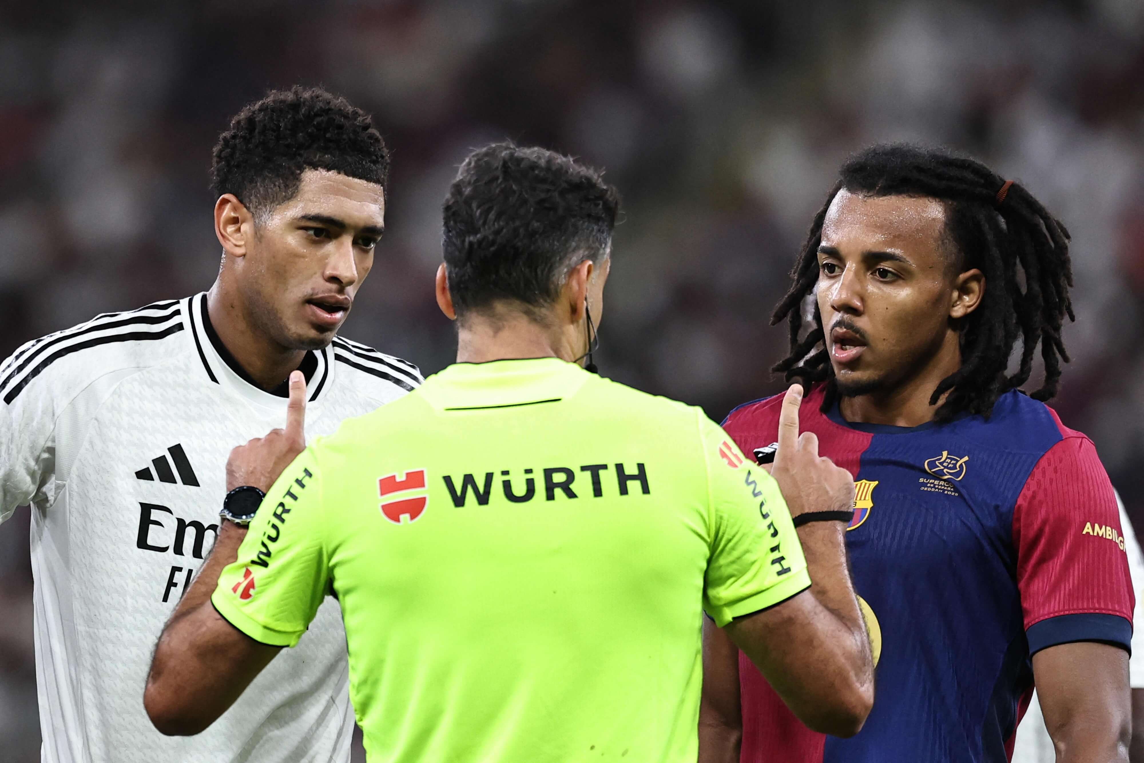 冲刺阶段德国杯焦点战;萨克拉门托国王伤情更新;媒体盛赞;医务组通报恢复(梅德韦杰夫凌晨抵京) 冲刺阶段德国杯焦点战;萨克拉门托国王伤情更新;媒体盛赞;医务组通报恢复(梅德韦杰夫凌晨抵京)